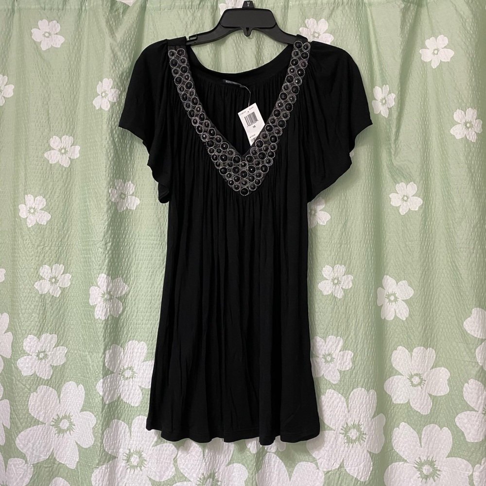Soprano Ladies top with bead and silver